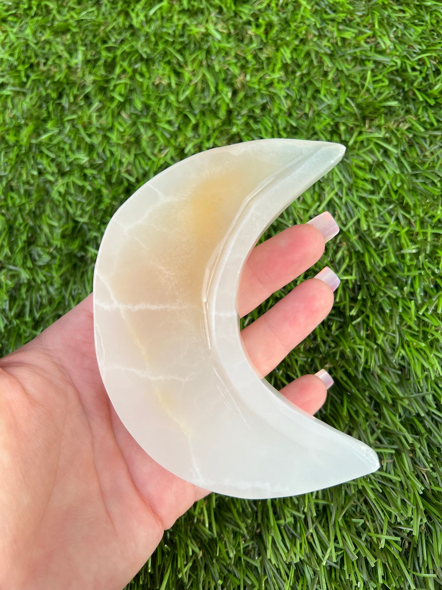 Onyx calcite moon