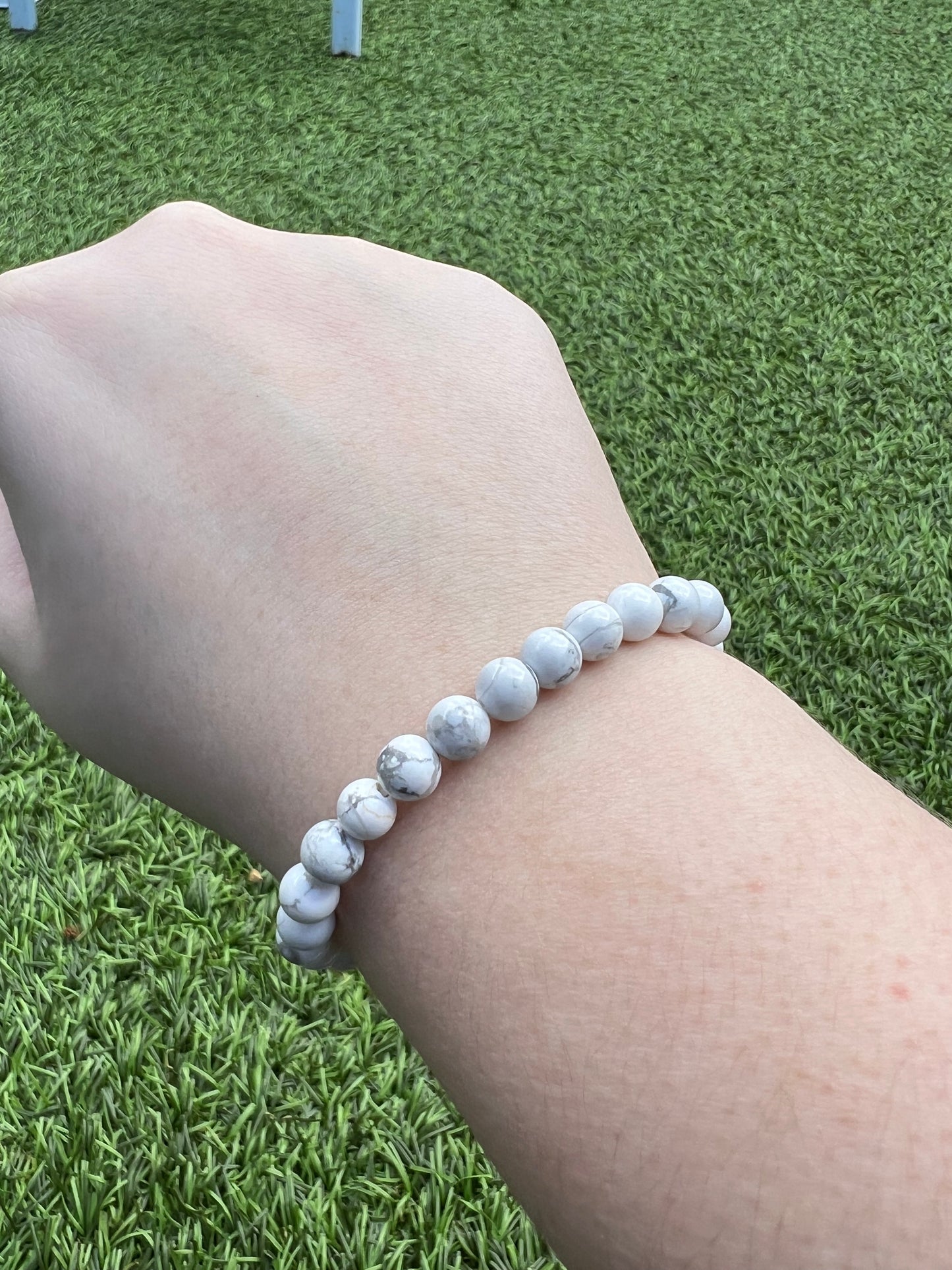 Howlite 6mm bead bracelet